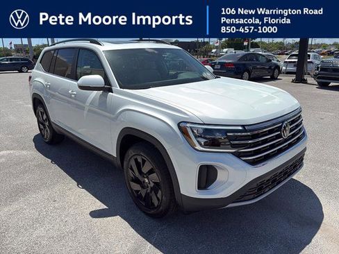 New 2026 Volkswagen Atlas SE FWD image 1