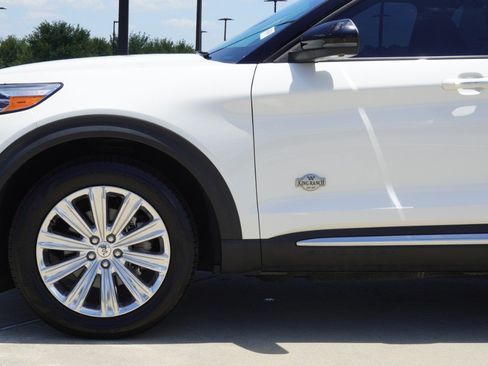 Used 2022 Ford Explorer King Ranch w/ Class IV Trailer Tow Package RWD image 10