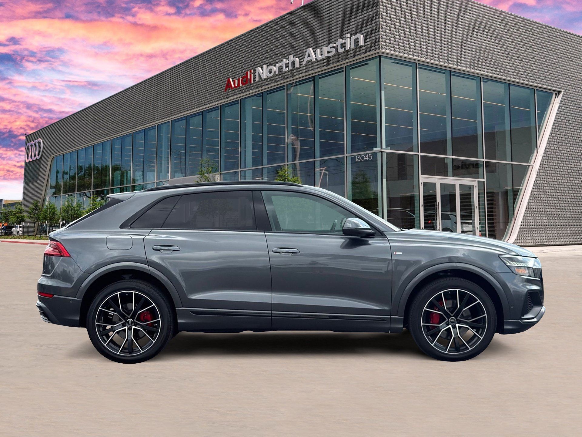 Used 2023 Audi Q8 Premium Plus w/ Premium Plus Package AWD/4WD image 6
