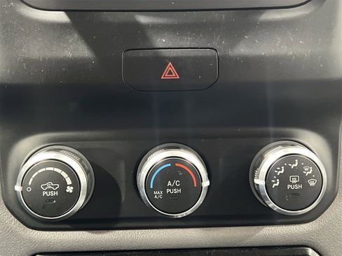 Used 2020 RAM 1500 Big Horn image 18