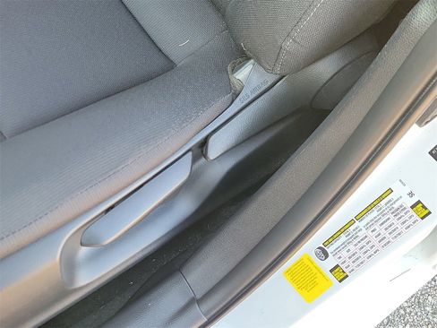 Used 2024 Toyota Corolla LE image 17