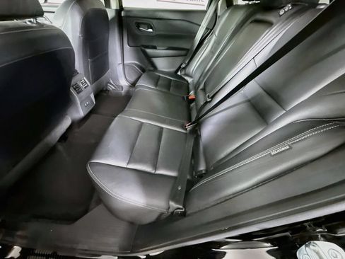 Certified 2024 Nissan Rogue SL FWD image 28