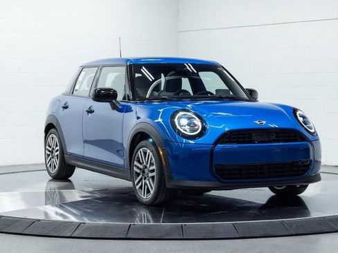 New 2026 MINI Cooper 4-Door Hardtop image 4