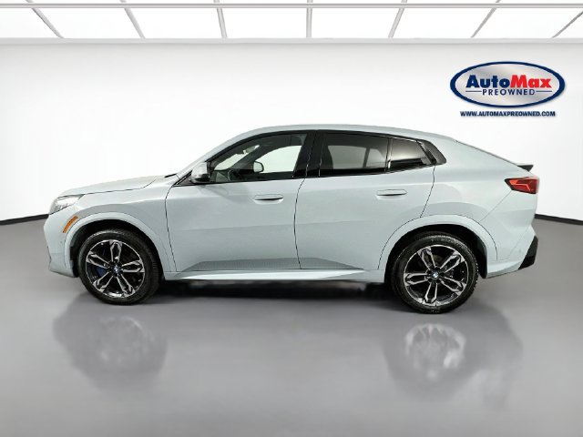 Used 2025 BMW X2 xDrive28i AWD/4WD image 9