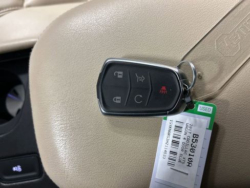 Used 2017 Cadillac XT5 FWD image 21