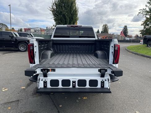New 2026 GMC Sierra 3500 SLT w/ SLT Premium Package AWD/4WD image 27