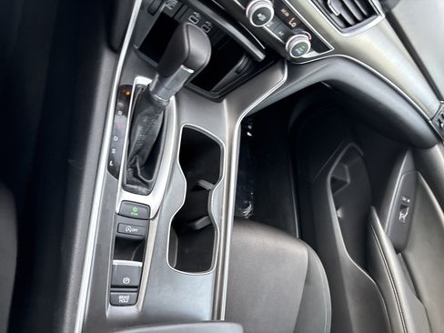 Used 2022 Honda Accord LX image 31