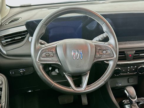 Used 2025 Buick Encore GX Preferred FWD image 18
