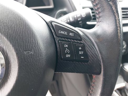 Used 2014 MAZDA MAZDA3 i Touring image 15