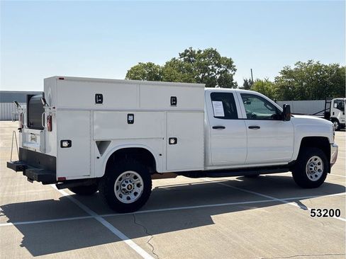 Used 2019 Chevrolet Silverado 2500 W/T w/ WT Convenience Package AWD/4WD image 2