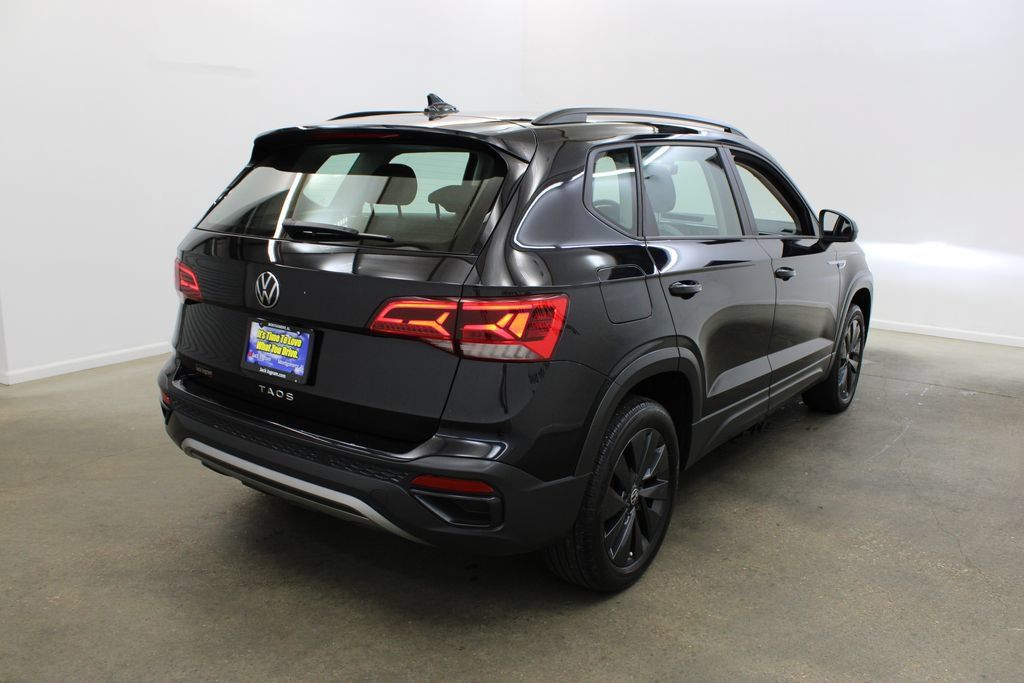 Used 2023 Volkswagen Taos S FWD image 5