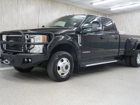 Used 2022 Ford F350 Lariat w/ Lariat Value Package image 4