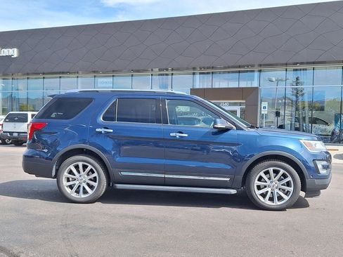 Used 2017 Ford Explorer Limited w/ Equipment Group 301A image 2