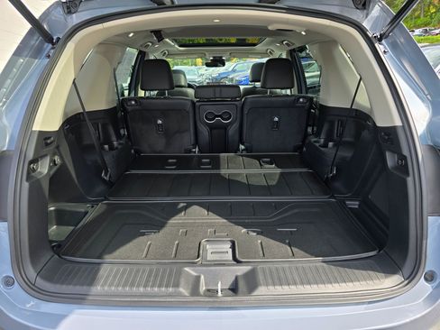 Certified 2024 Honda Pilot Touring image 13