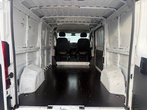 Used 2018 RAM ProMaster 1500 w/ Premium Appearance Group image 25