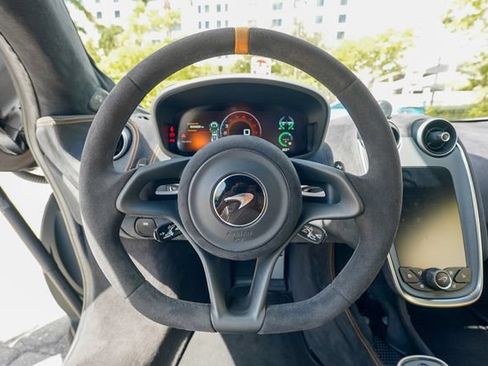 Used 2019 McLaren 600LT RWD image 70