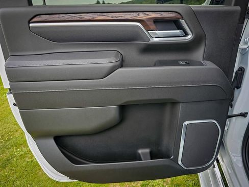 New 2025 GMC Sierra 2500 SLT w/ SLT Premium Package image 36