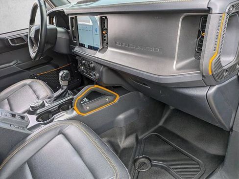 Certified 2024 Ford Bronco Badlands AWD/4WD image 19