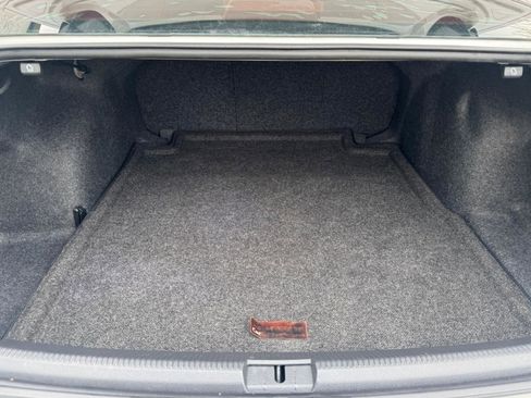 Used 2014 Volkswagen Passat 2.5 SE image 39