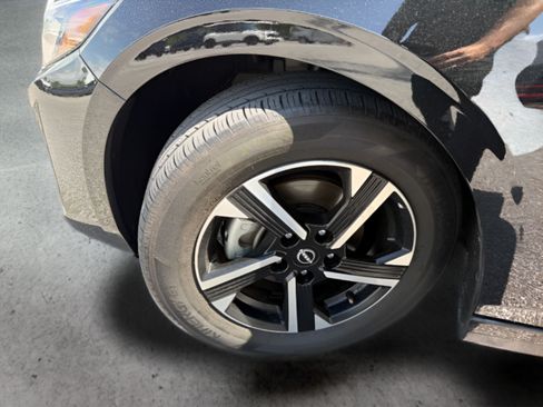 Used 2025 Nissan Sentra SV FWD image 41