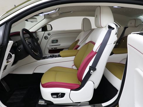Certified 2025 Rolls-Royce Spectre w/ Spectre Launch Package AWD/4WD image 16