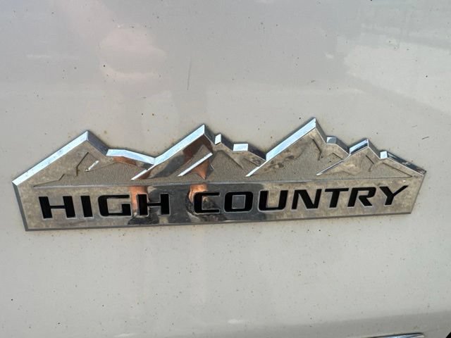 Used 2014 Chevrolet Silverado 1500 High Country w/ High Country Premium Package AWD/4WD image 4