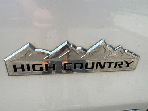 Used 2014 Chevrolet Silverado 1500 High Country w/ High Country Premium Package AWD/4WD image 4