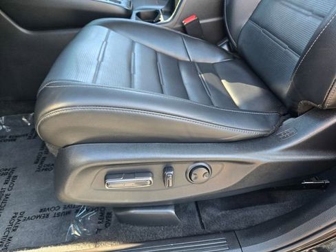 Used 2023 Honda CR-V EX-L image 14