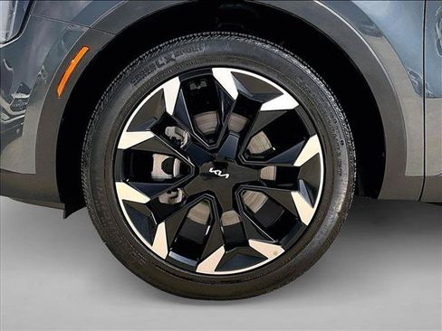 Used 2024 Kia Sorento SX FWD image 10