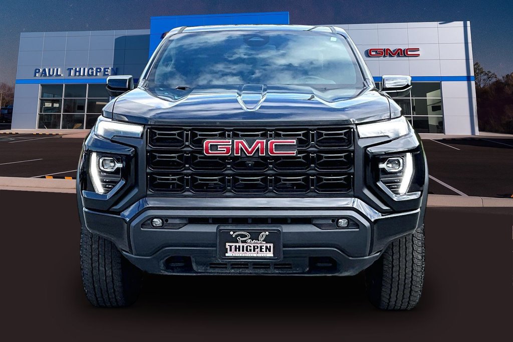Used 2025 GMC Canyon Elevation w/ Convenience Package AWD/4WD image 2