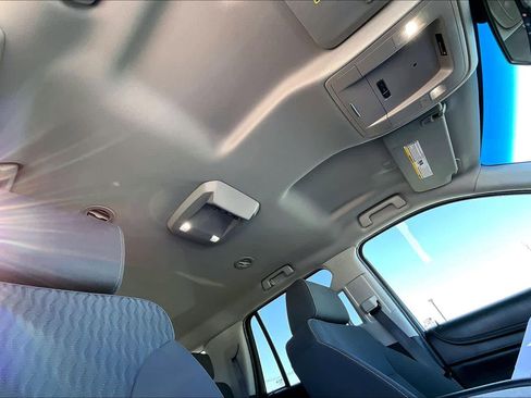 Used 2016 GMC Yukon SLE w/ HD Trailering Package image 12