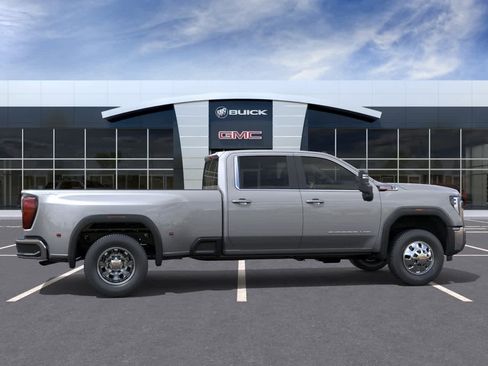 New 2026 GMC Sierra 3500 SLE w/ SLE Value Package AWD/4WD image 5