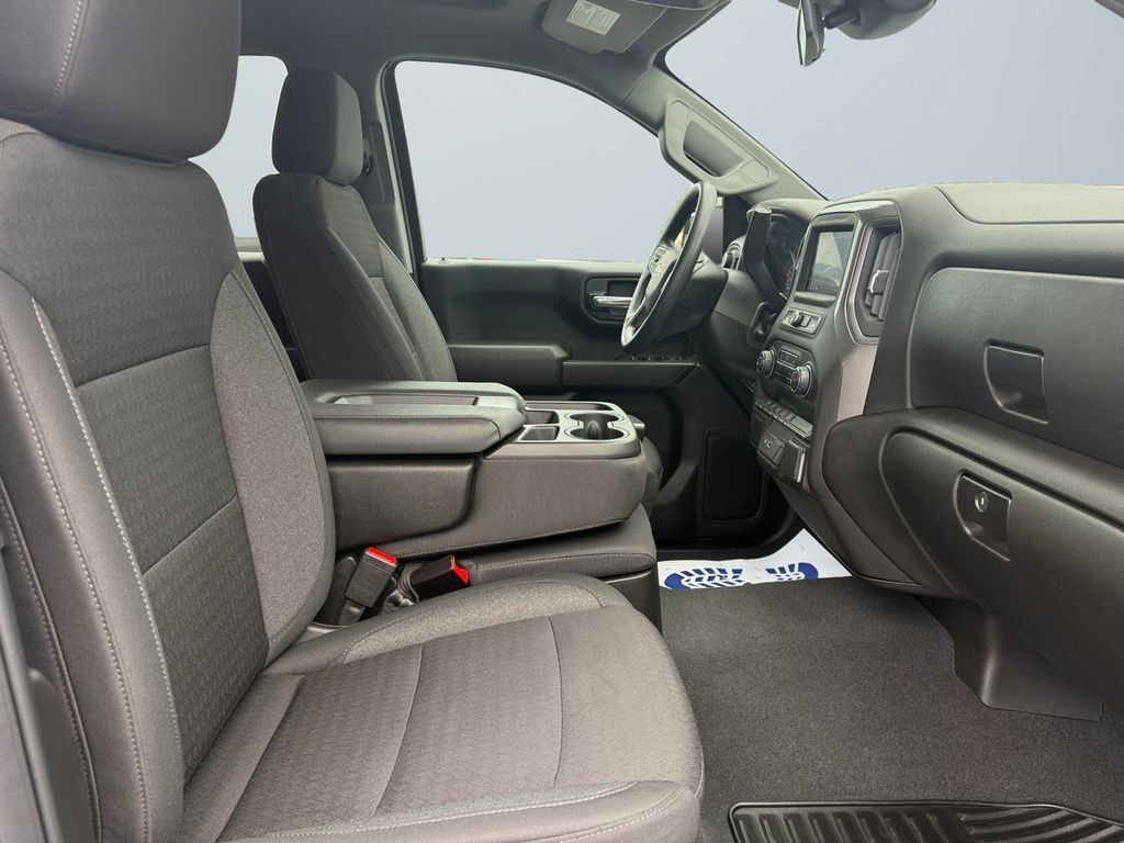 Used 2026 Chevrolet Silverado 1500 Custom AWD/4WD image 15