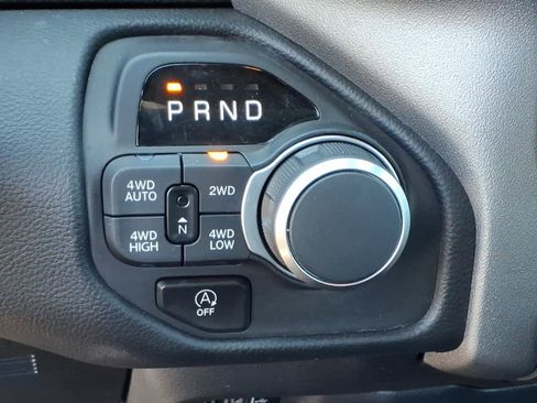 Used 2025 RAM 1500 Big Horn AWD/4WD image 42