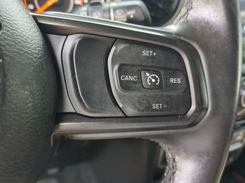 Used 2018 Jeep Wrangler Unlimited Sport S AWD/4WD image 64