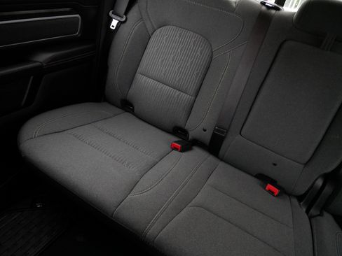 Used 2021 RAM 1500 Big Horn AWD/4WD image 12