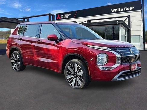 New 2025 Mitsubishi Outlander SEL image 1