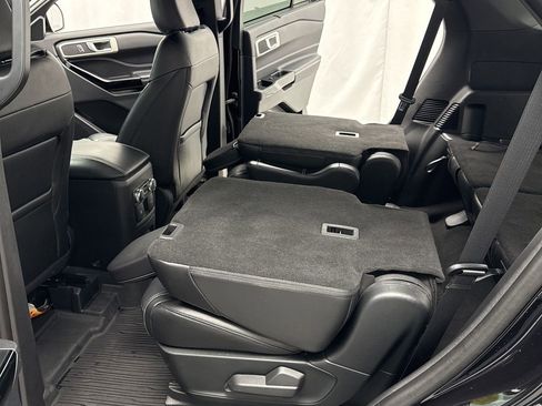 Used 2023 Ford Explorer ST image 45