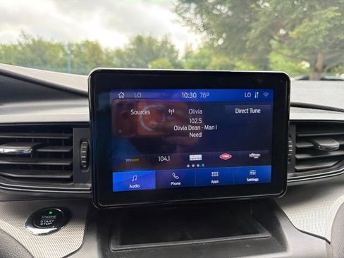 Used 2020 Ford Explorer XLT AWD/4WD image 23