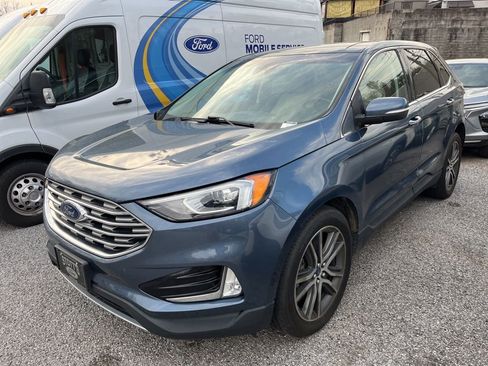 Used 2019 Ford Edge Titanium w/ Cold Weather Package image 7