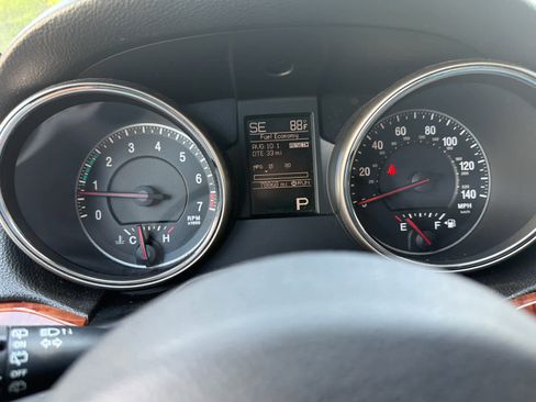 Used 2013 Jeep Grand Cherokee Limited image 26