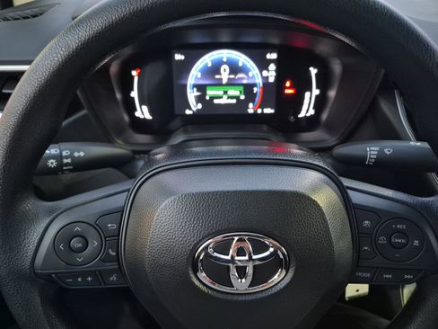 Used 2026 Toyota Corolla LE image 22