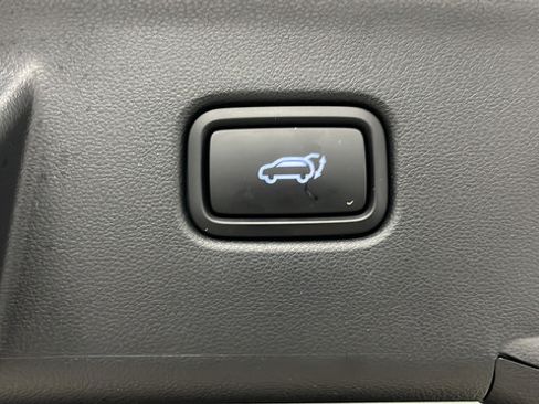 Used 2025 Hyundai Tucson Limited AWD/4WD image 30