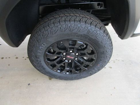 New 2026 GMC Canyon Elevation image 9