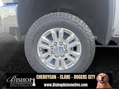 Used 2020 Chevrolet Silverado 2500 LTZ w/ LTZ Convenience Package image 30