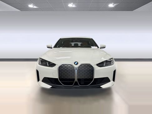 New 2026 BMW i4 eDrive40 w/ Parking Assistance Package RWD image 5
