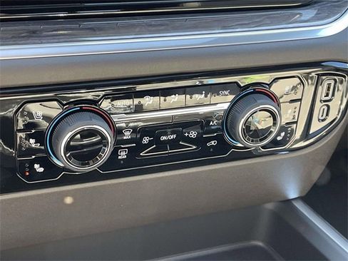 New 2026 Chevrolet Silverado 2500 LTZ w/ LTZ Premium Package image 15