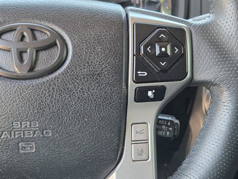 Used 2020 Toyota 4Runner SR5 RWD image 23