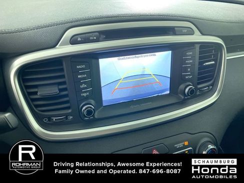 Used 2019 Kia Sorento LX w/ LX Convenience Package image 8