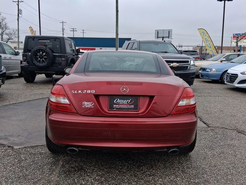 Used 2006 Mercedes-Benz SLK 280 w/ Comfort Pkg image 6